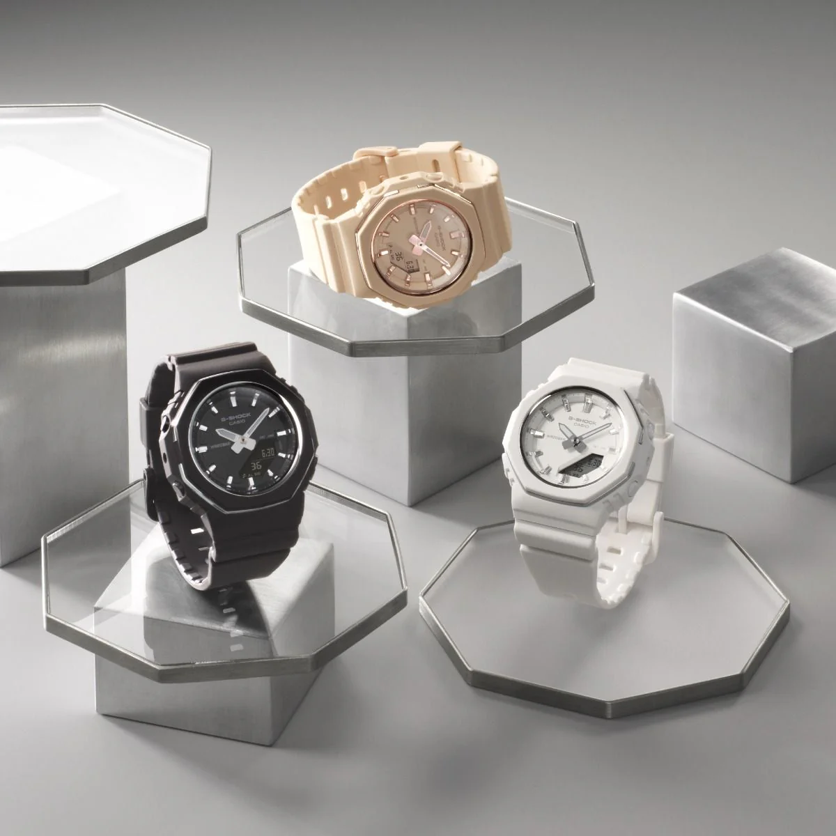 Casio G-Shock (GMA-P2110-4A) - Image 2