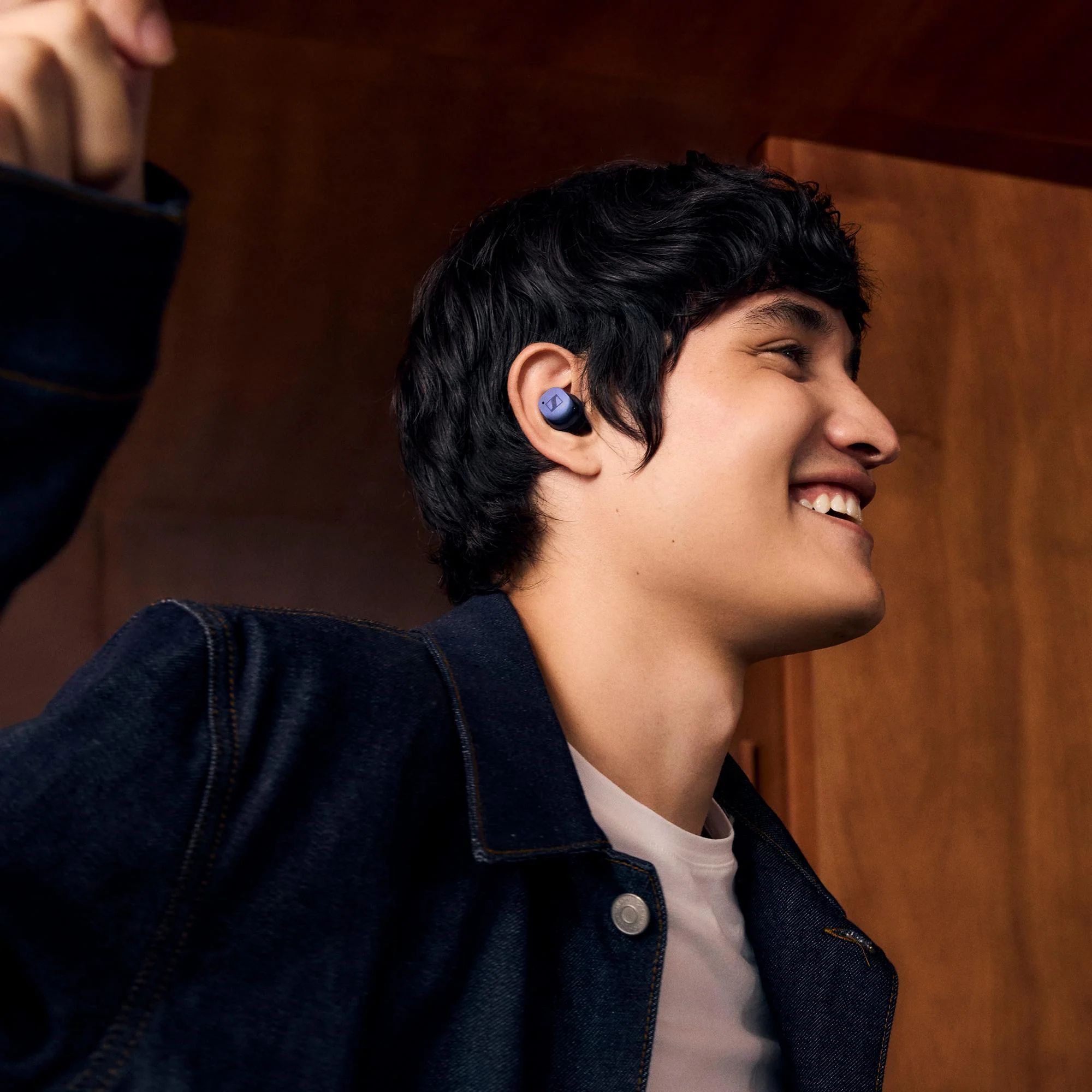 Sennheiser MOMENTUM True Wireless 4 earphone - Denim (Retail price: $2000) - Image 8