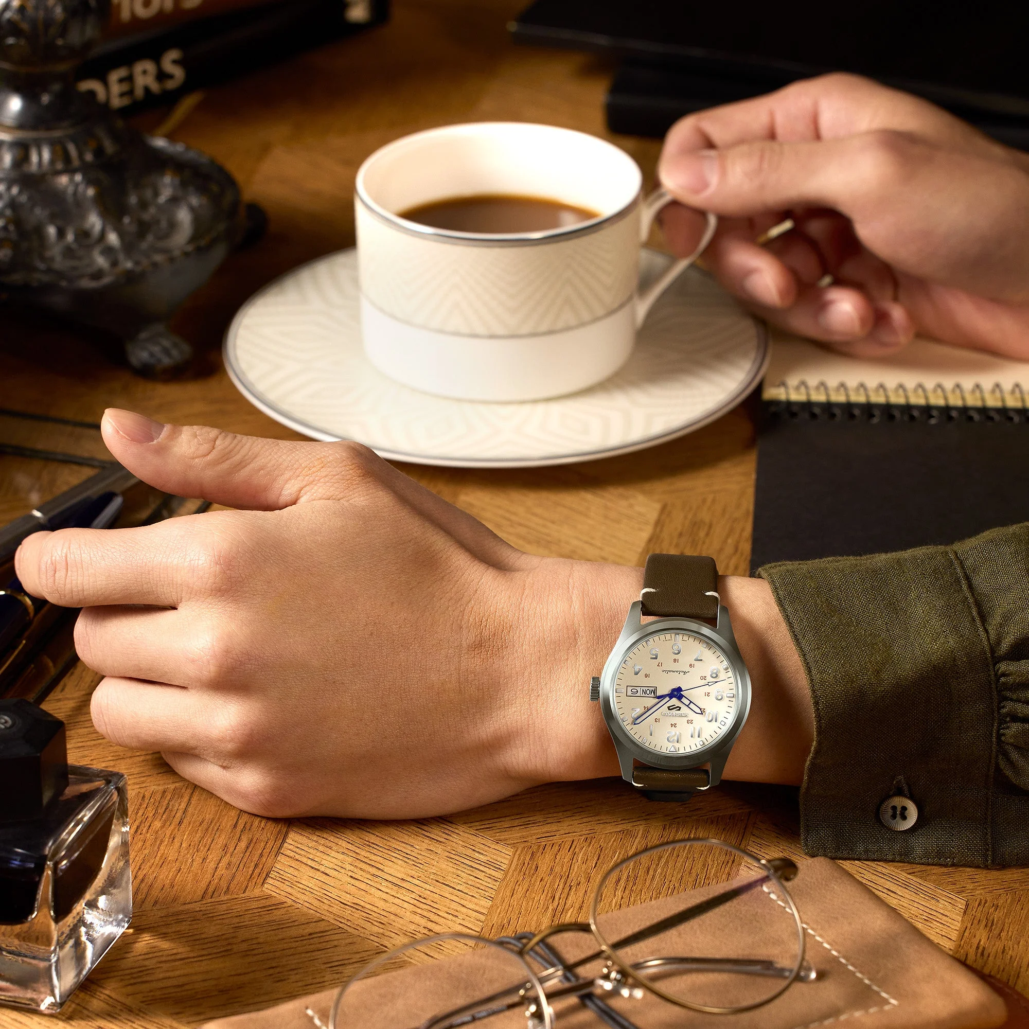 Seiko 5 Sports - 110th Anniversary ?˜Laurel??Limited Edition (SRPK41K1) - Image 8
