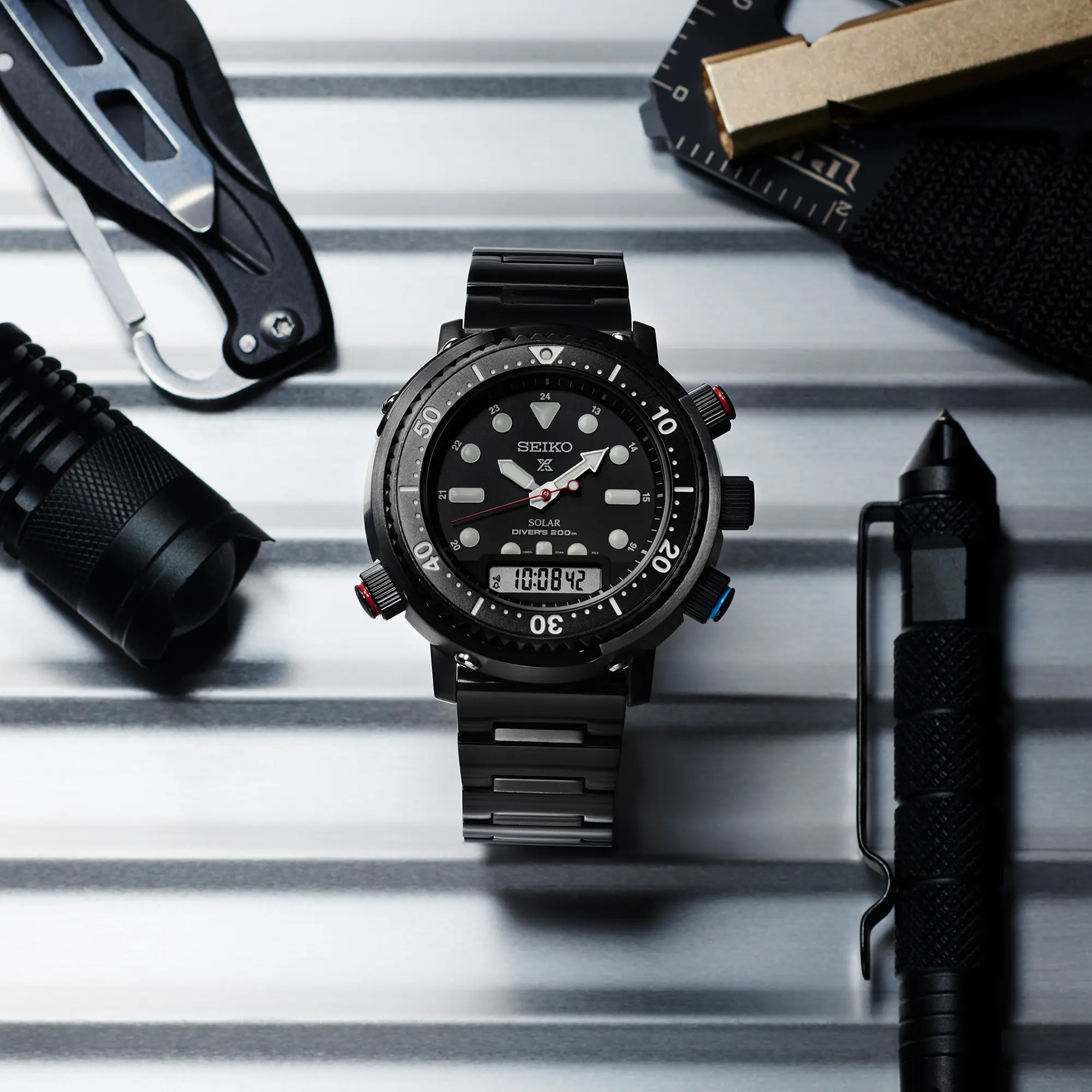 Seiko Prospex X Hybrid Diver's 40th Anniversary (SNJ037P1) - Image 4